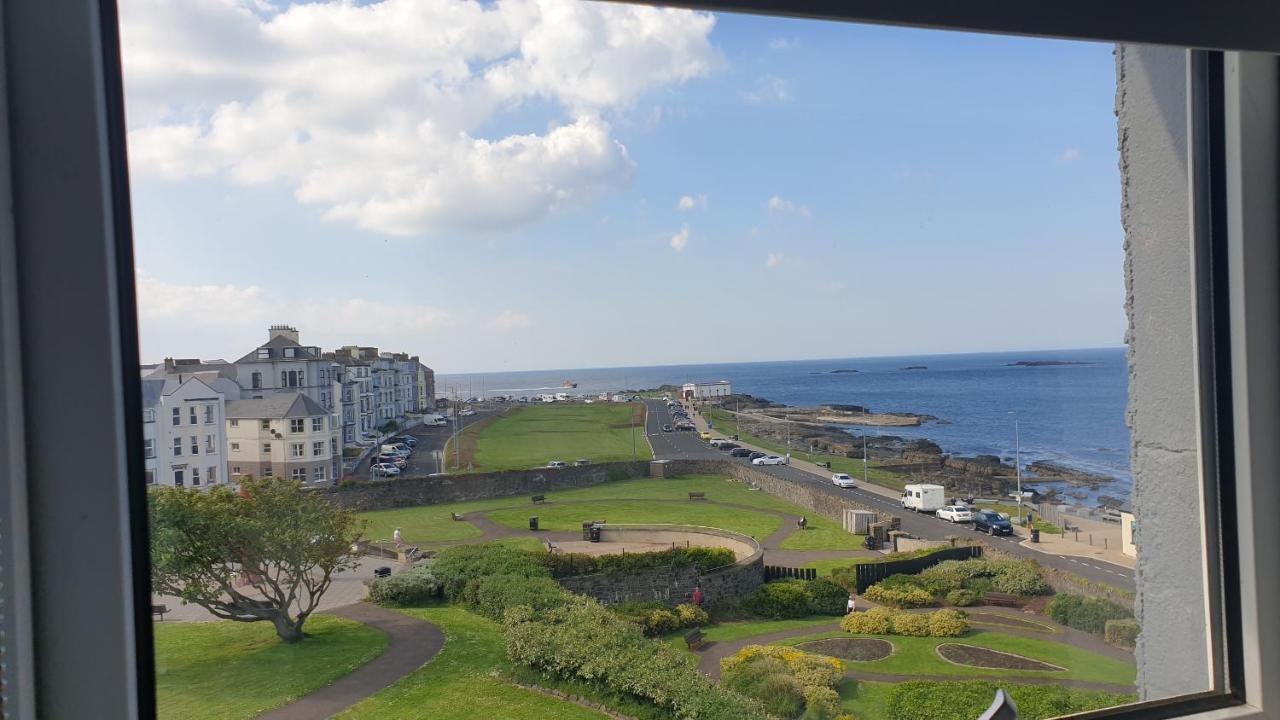 Apt3, No 2 Antrim Gardens, Portrush With Seaview 外观 照片